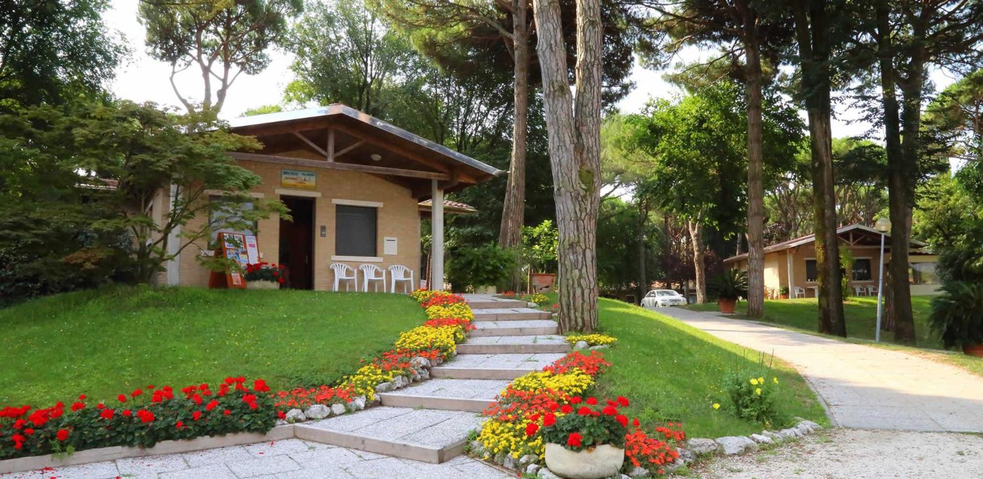Campsite Villaggio California *